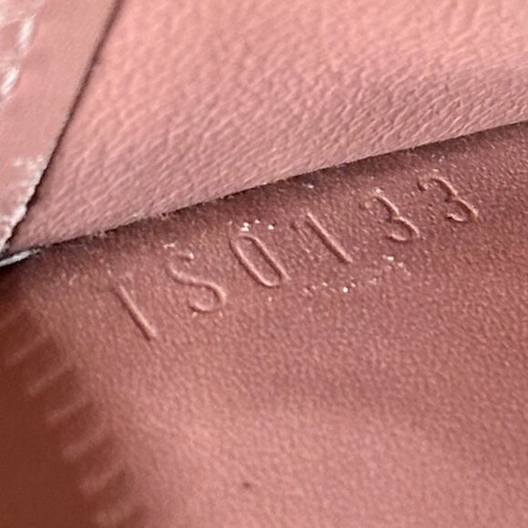 Louis Vuitton Vernis Ikat Zippy coin purse- pink! - Picture 3 of 14